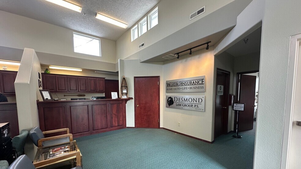 1801 1st Ave, Longview, WA à louer - Photo de l’immeuble – Image 2 sur 16