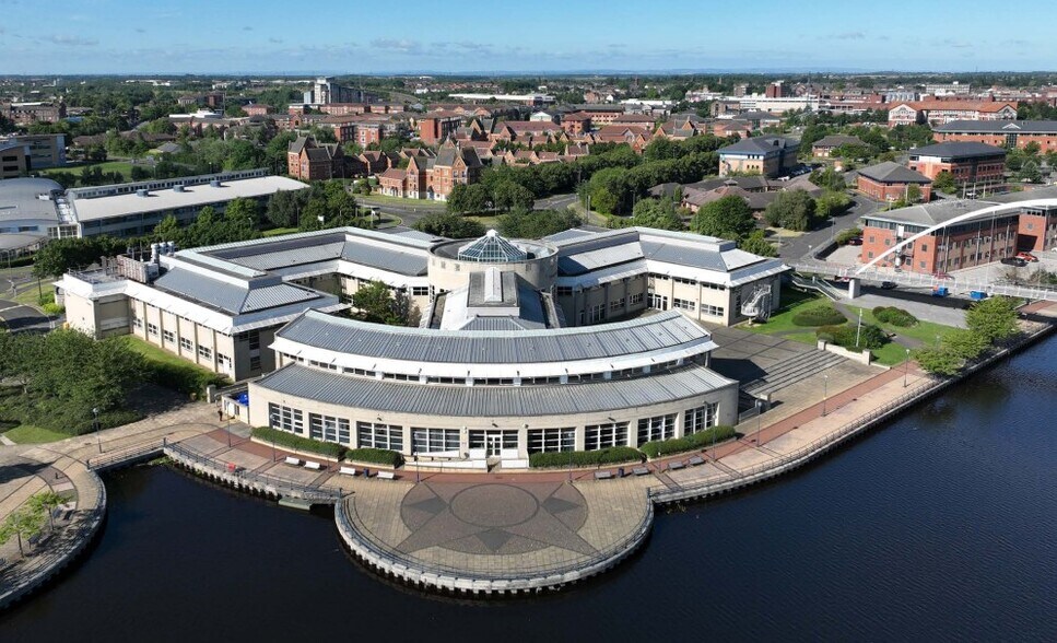 University Blvd, Thornaby à vendre - Photo principale – Image 1 sur 4
