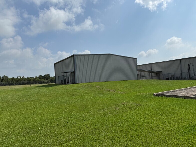 960 W Lincoln Rd, Lake Charles, LA à vendre - Photo de l’immeuble – Image 2 sur 8