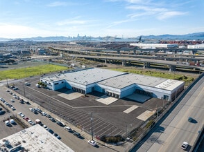 1700 20th St, Oakland, CA à louer Photo intérieure– Image 1 sur 6