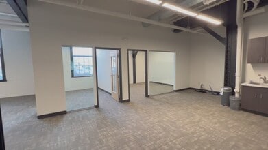 313-317 Iron Horse Way, Providence, RI à louer - Vidéo sur l’annonce professionnelle 