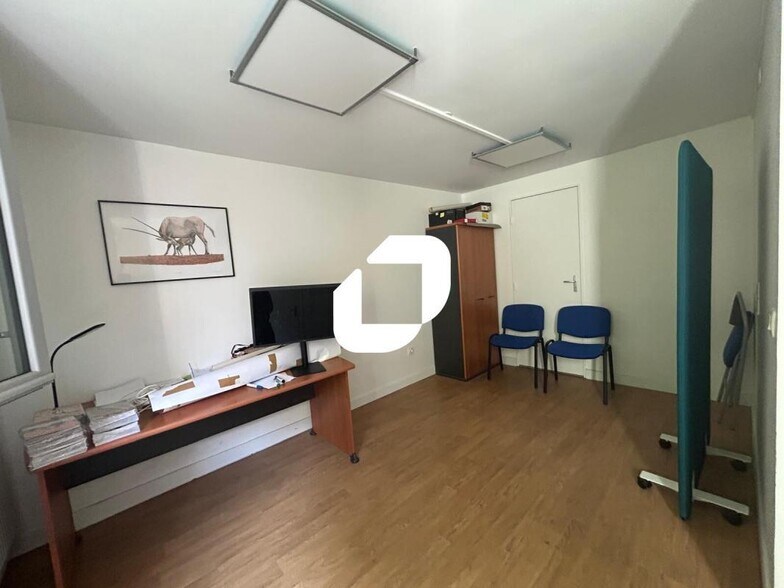 Bureau dans Saint-Maur-des-Fossés à louer - Photo de l’immeuble – Image 3 sur 17