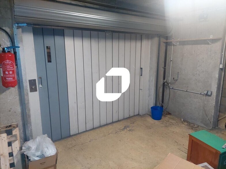 Local d’activités dans Boulogne-Billancourt à louer - Photo de l’immeuble – Image 2 sur 9