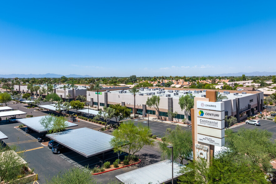 960 W Behrend Dr, Phoenix, AZ à vendre - Photo de l’immeuble – Image 3 sur 10