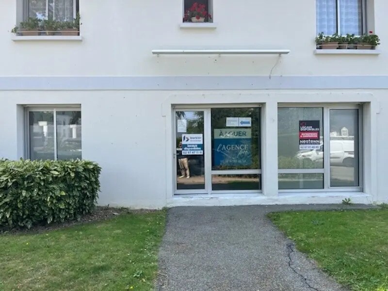 Local commercial dans Saint-Avé à louer Photo de l’immeuble– Image 1 sur 6