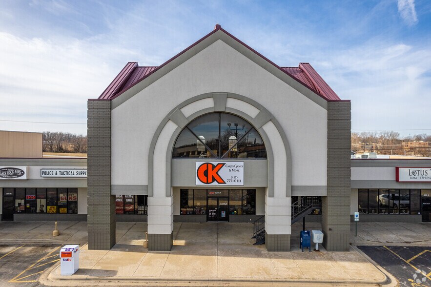 800 E Aldrich Rd, Bolivar, MO à louer - Photo de l’immeuble – Image 3 sur 20