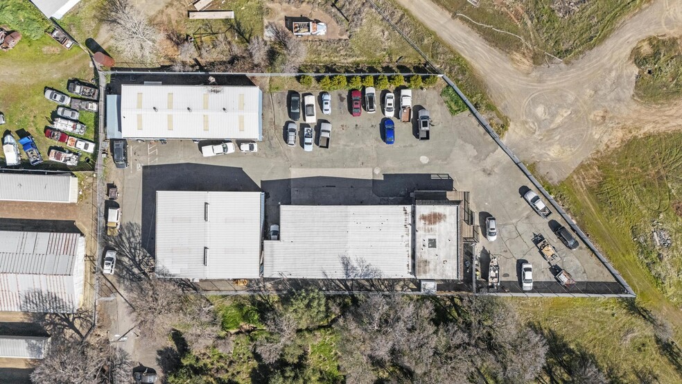 7070 Old Highway 53, Clearlake, CA à vendre - Photo de l’immeuble – Image 3 sur 15