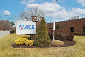 1034 Pearl St, Brockton, MA à vendre Photo intérieure– Image 2 sur 24