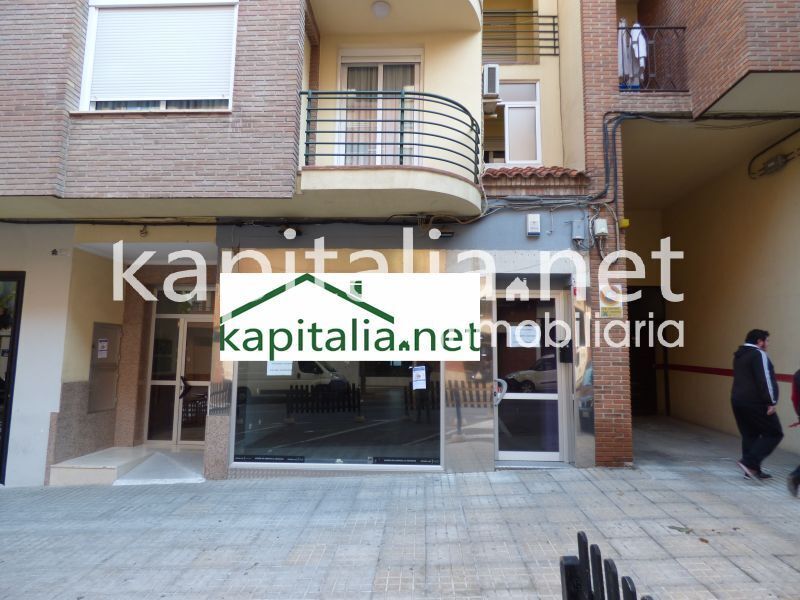 Local commercial dans Ontinyent, Valencia à vendre Photo de l’immeuble– Image 1 sur 3