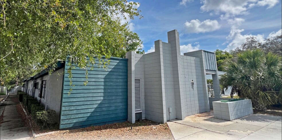 1033 Seminola Blvd, Casselberry, FL à vendre - Photo principale – Image 1 sur 2