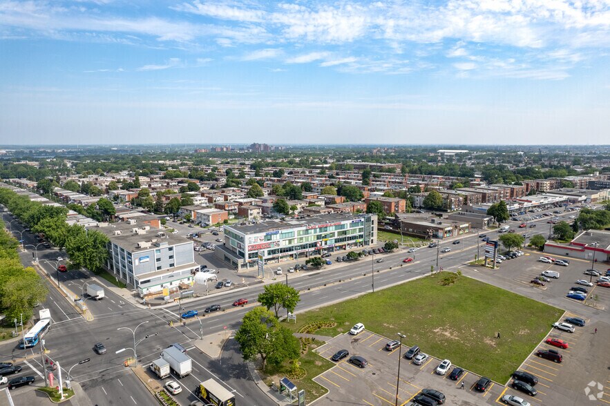 5805-5879 Boul Henri-Bourassa E, Montréal, QC à louer - Aérien – Image 2 sur 18