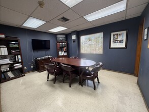 8101 San Gabriel Dr, Laredo, TX à louer Photo intérieure– Image 2 sur 3