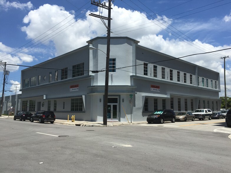 31 NE 17th St, Miami, FL à louer - Photo principale – Image 1 sur 10