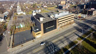 Plus de détails pour 8701-8735 E Jefferson Ave, Detroit, MI - Bureau à vendre