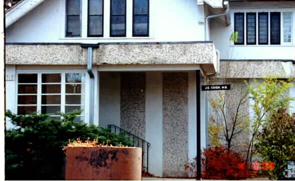 719 N Cascade Ave, Colorado Springs, CO à louer - Photo de l’immeuble – Image 3 sur 4