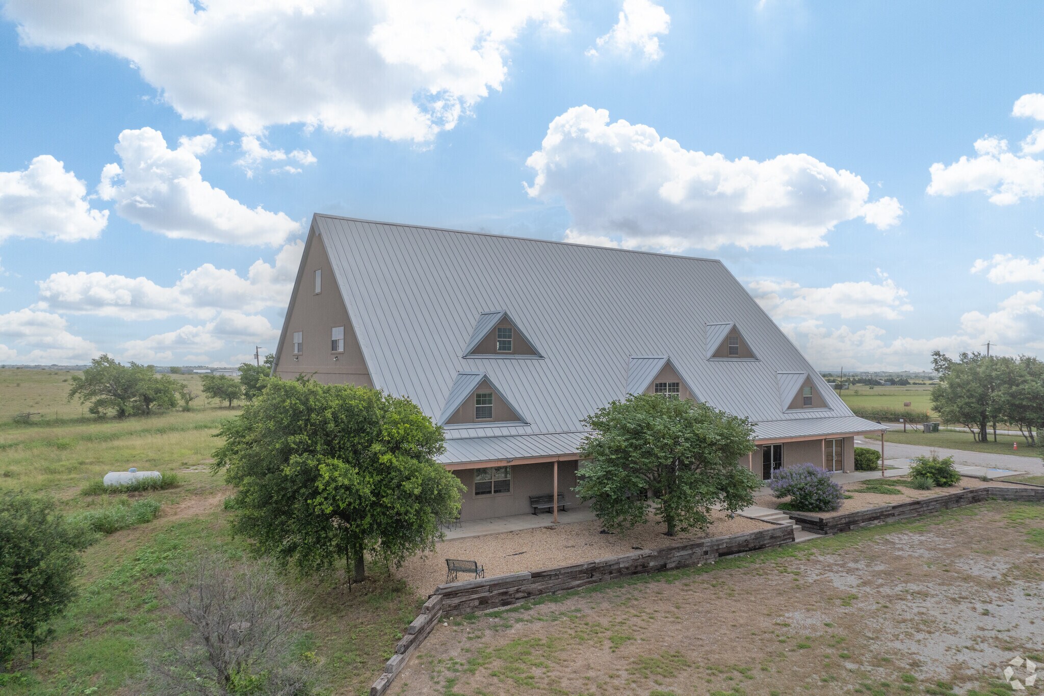 2502 County Road 4421, Rhome, TX à louer Photo principale– Image 1 sur 23