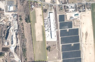 Plus de détails pour 4245 - 4227 Middle Country Rd, Calverton, NY - Industriel/Logistique à vendre