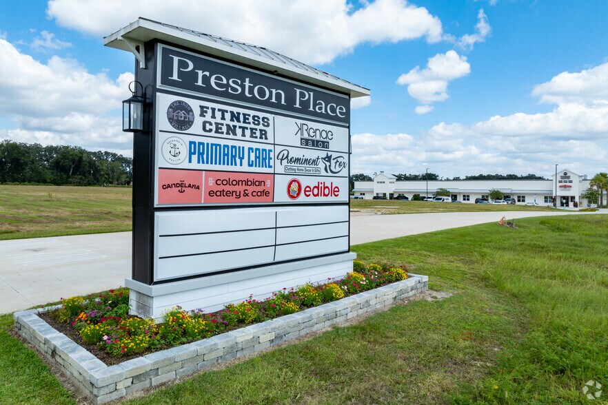 4061 Thomas St, Oxford, FL à louer - Photo de l’immeuble – Image 2 sur 27