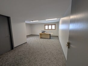 5891 Cedar Lake Rd, Saint Louis Park, MN à louer Photo intérieure– Image 2 sur 3