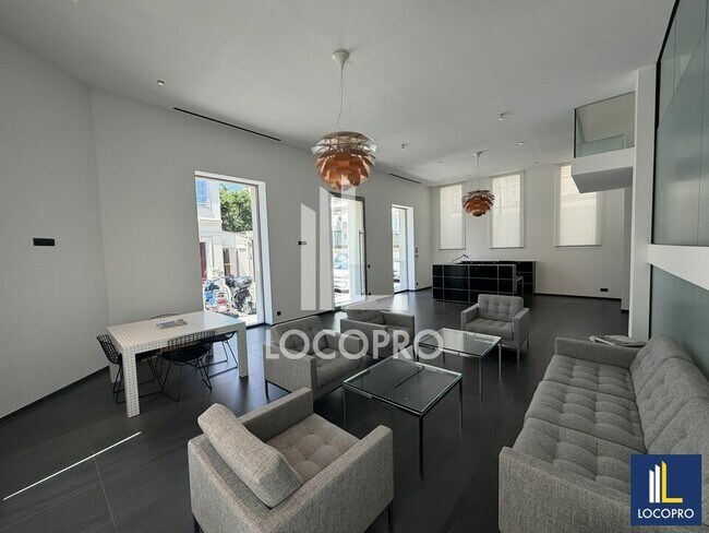 Plus de détails pour Bureau à vendre