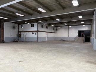 Plus de détails pour 18762-18772 Hollis Ave, Hollis, NY - Industriel/Logistique à louer