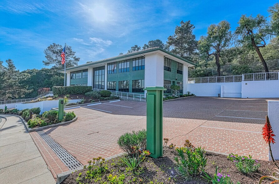 120 Del Rey Gardens Dr, Monterey, CA à vendre - Photo de l’immeuble – Image 3 sur 35