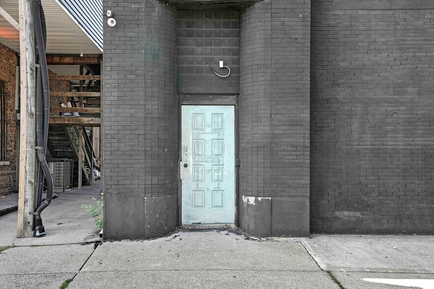 4620 Tod Ave, East Chicago, IN à vendre - Photo de l’immeuble – Image 2 sur 48
