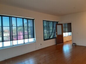 712-718 N La Brea Ave, Los Angeles, CA à louer Photo intérieure– Image 1 sur 3