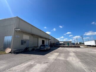 Plus de détails pour 5705 E Hanna Ave, Tampa, FL - Industriel/Logistique à louer