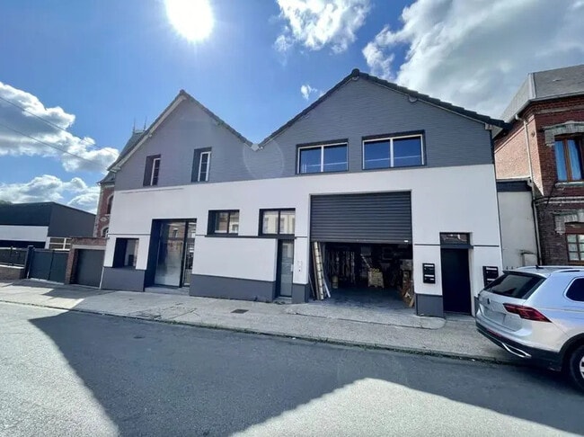 Plus de détails pour Bureau, Local d'activités à louer