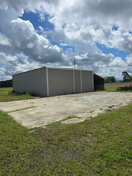 2751 Joe Brown Hwy N, Chadbourn, NC à louer - Photo de l’immeuble – Image 1 sur 11