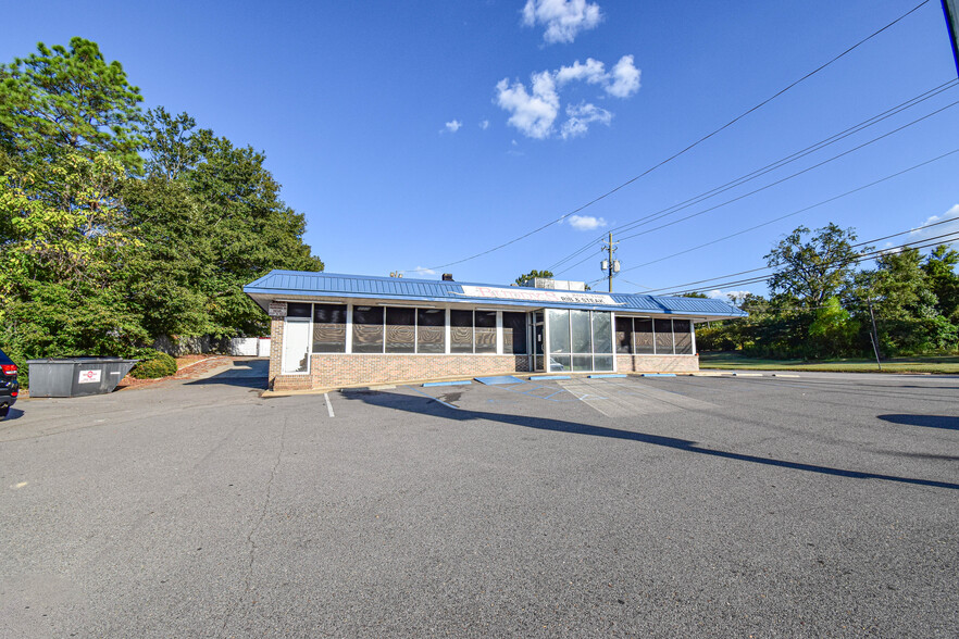 2701 Lurleen B Wallace Blvd, Northport, AL à louer - Photo de l’immeuble – Image 1 sur 28