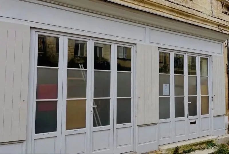 Local d’activités dans Bordeaux à louer Photo de l’immeuble– Image 1 sur 4