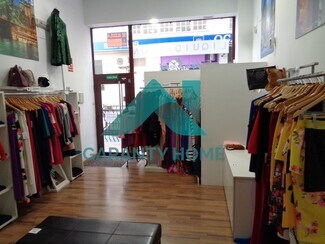 Plus de détails pour Local commercial à louer