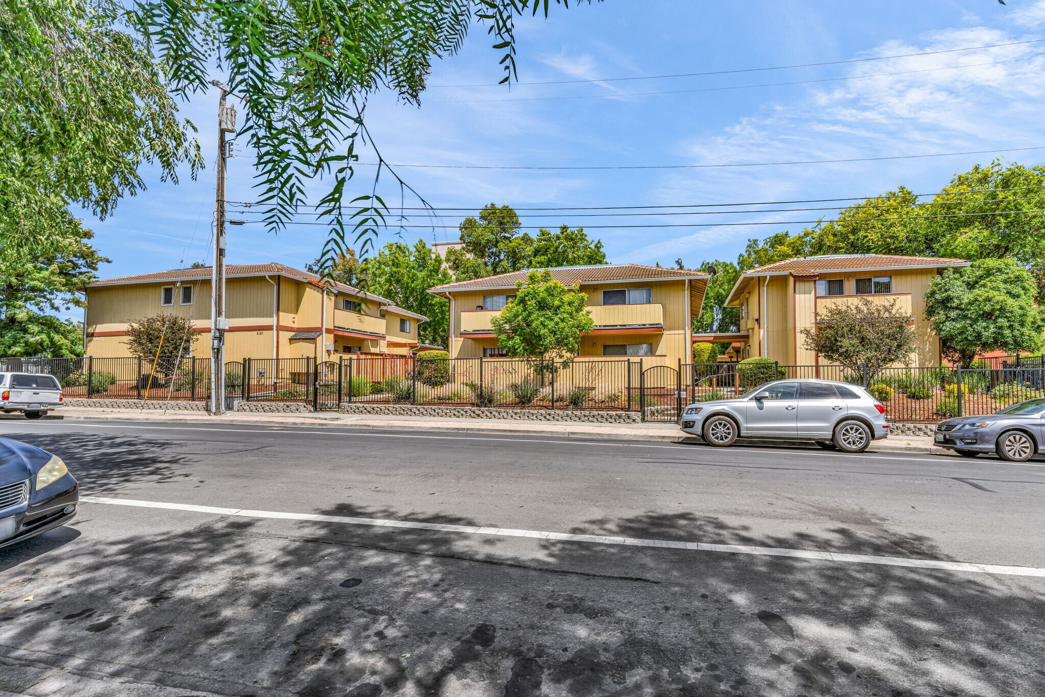 2170-2180 Fremont St, Concord, CA à vendre Photo de l’immeuble– Image 1 sur 42
