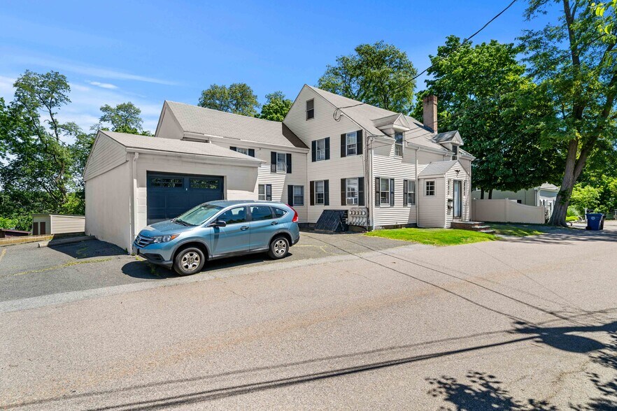 39 Needham Rd, Danvers, MA à vendre - Photo de l’immeuble – Image 3 sur 4