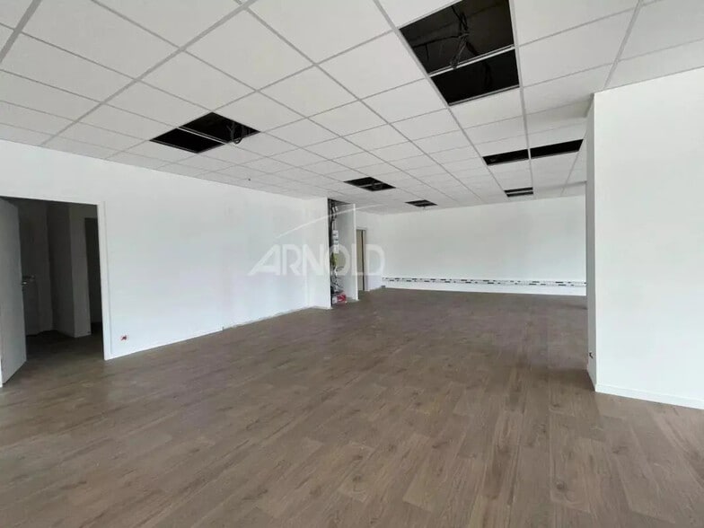 Bureau dans Vannes à louer - Photo de l’immeuble – Image 2 sur 2
