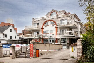 Plus de détails pour 14627 Beech Ave, Flushing, NY - Logement à vendre