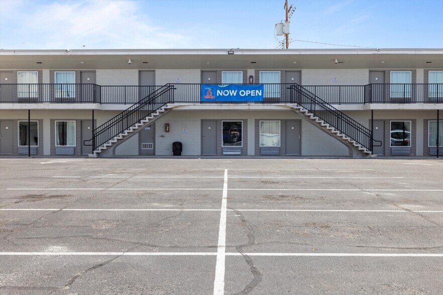 720 W Lewis St, Pasco, WA à vendre - Photo principale – Image 1 sur 54