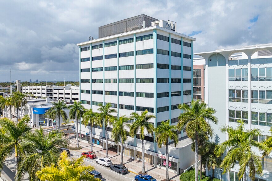 333 Arthur Godfrey Rd, Miami Beach, FL à louer - Photo de l’immeuble – Image 3 sur 4