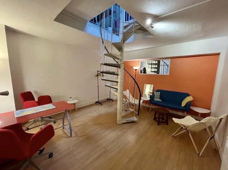 Bureau dans Paris à louer - Photo de l’immeuble – Image 3 sur 7