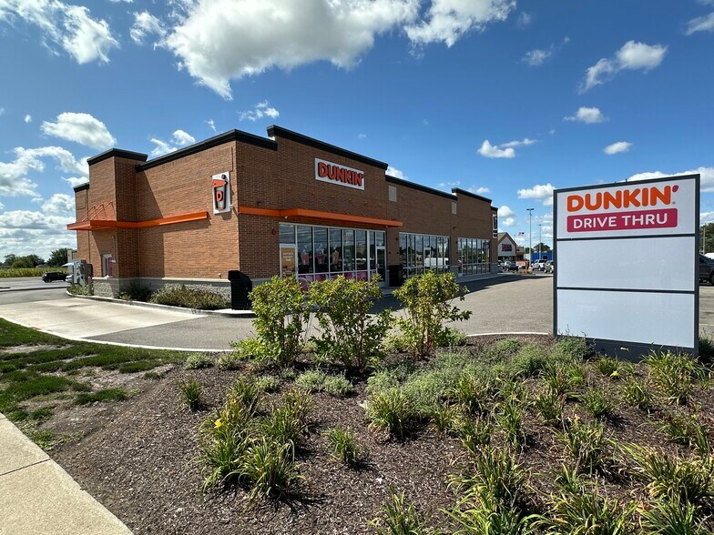 320 W Chrysler Dr, Belvidere, IL à louer - Photo principale – Image 1 sur 2