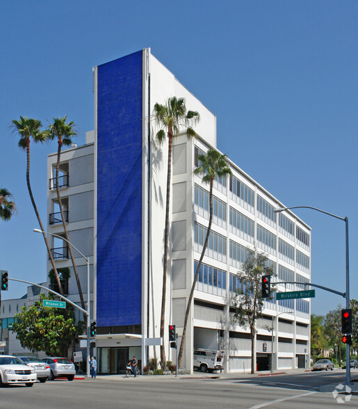 8671 Wilshire Blvd, Beverly Hills, CA à louer - Photo de l’immeuble – Image 2 sur 10