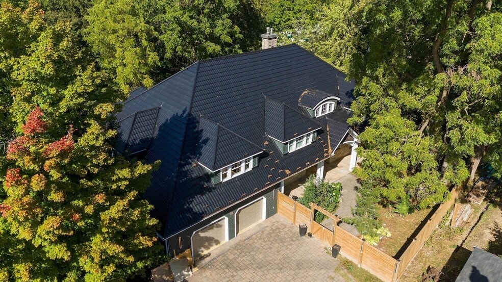 139 Mulcaster St, Barrie, ON à vendre - Aérien – Image 3 sur 7
