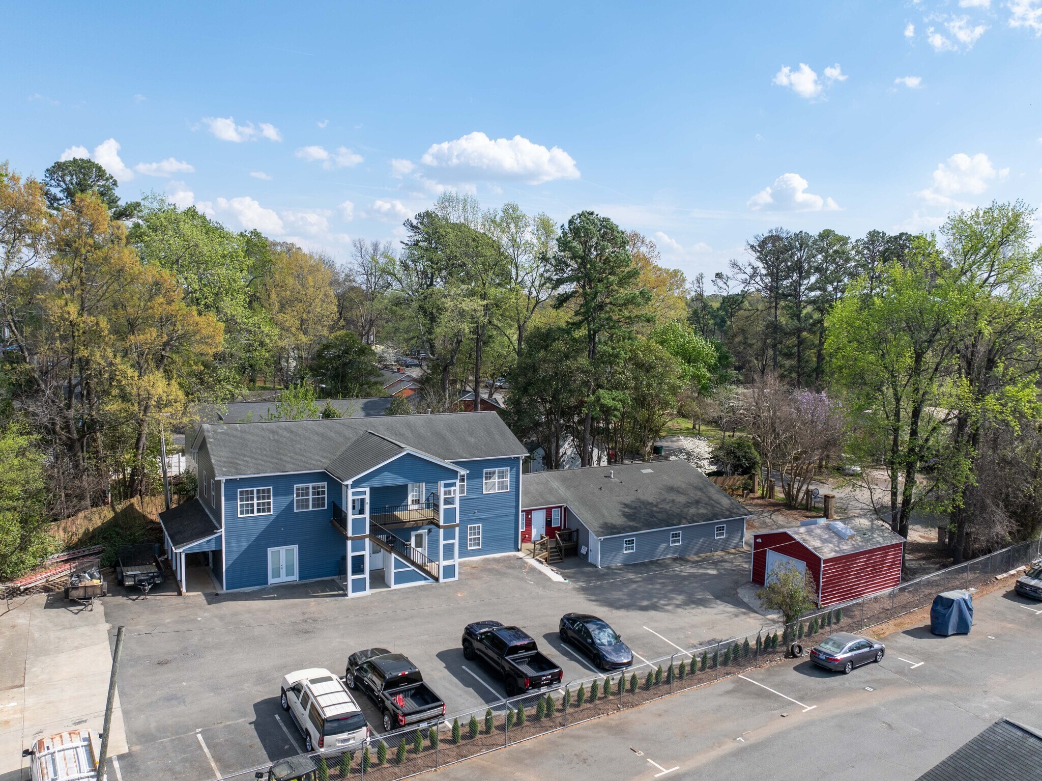 3801 Miriam Dr, Charlotte, NC à louer Photo de l’immeuble– Image 1 sur 11