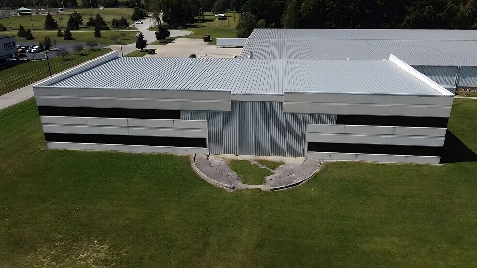 1300 Freese Works Pl, Galion, OH à louer - Photo de l’immeuble – Image 2 sur 7