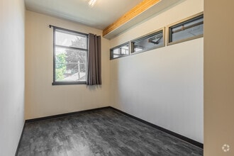2512 SE 25th Ave, Portland, OR à louer Photo intérieure– Image 2 sur 3