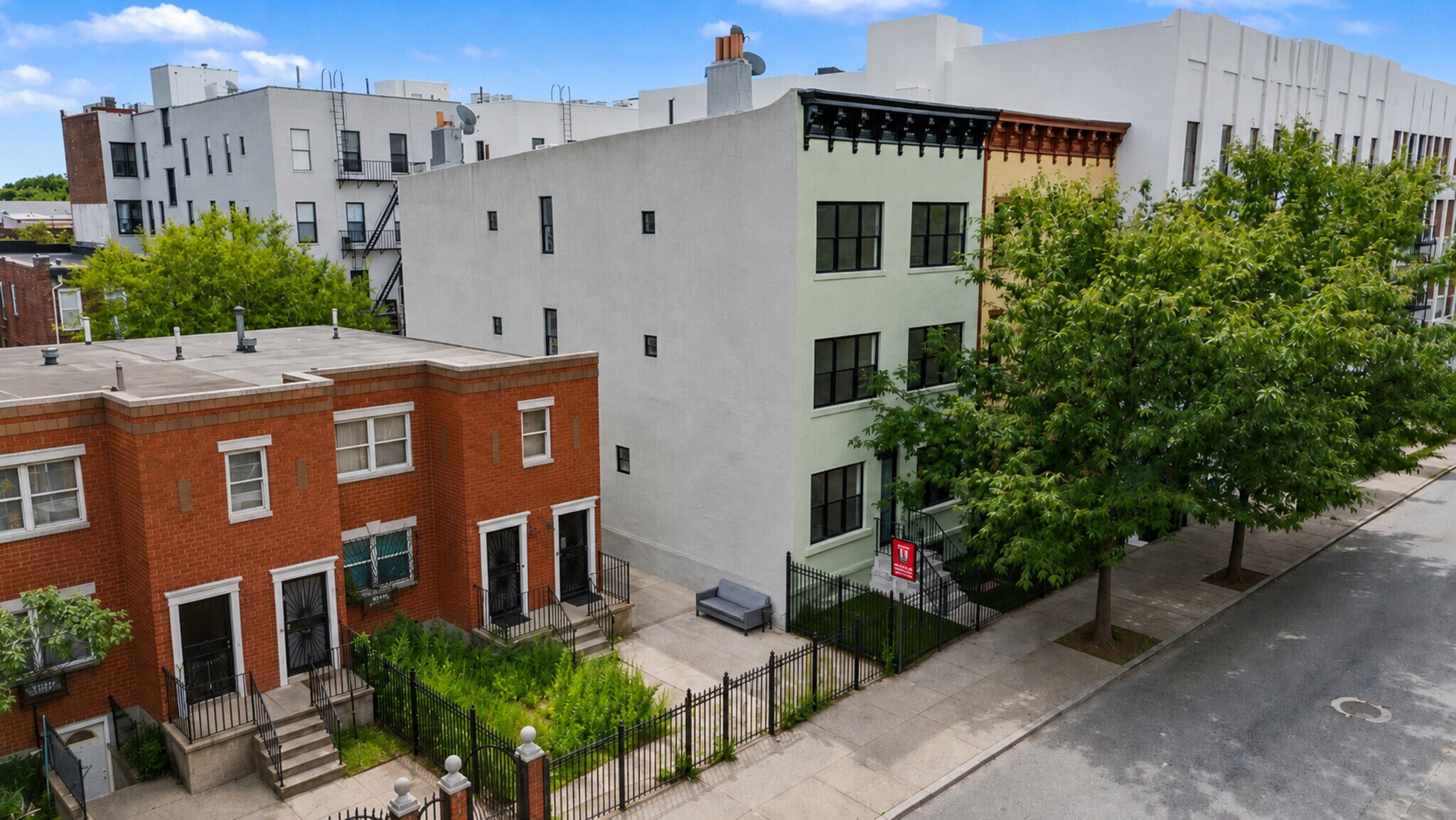 124 Grove St, Brooklyn, NY à vendre Photo de l’immeuble– Image 1 sur 16