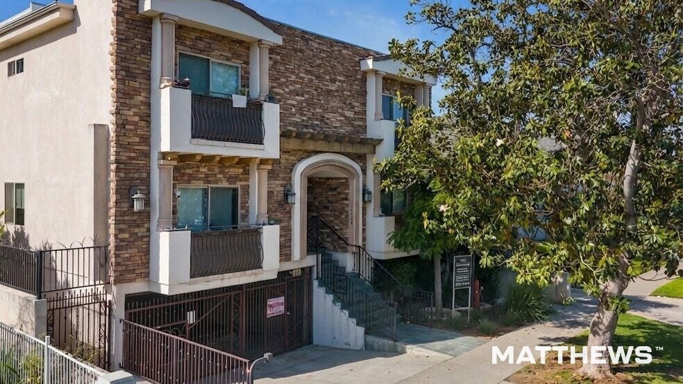 14764 Sylvan St, Van Nuys, CA à vendre - Photo principale – Image 1 sur 3