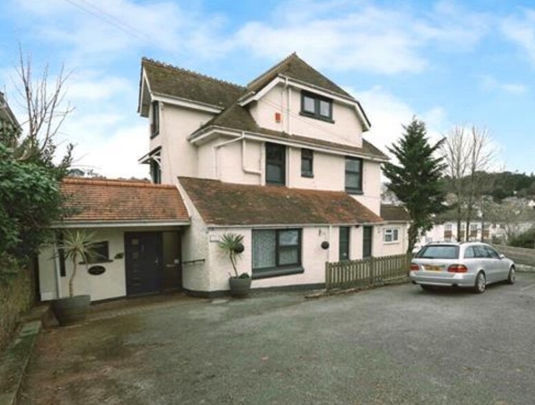 22 Bridge Rd, Torquay à vendre - Photo de l’immeuble – Image 1 sur 7